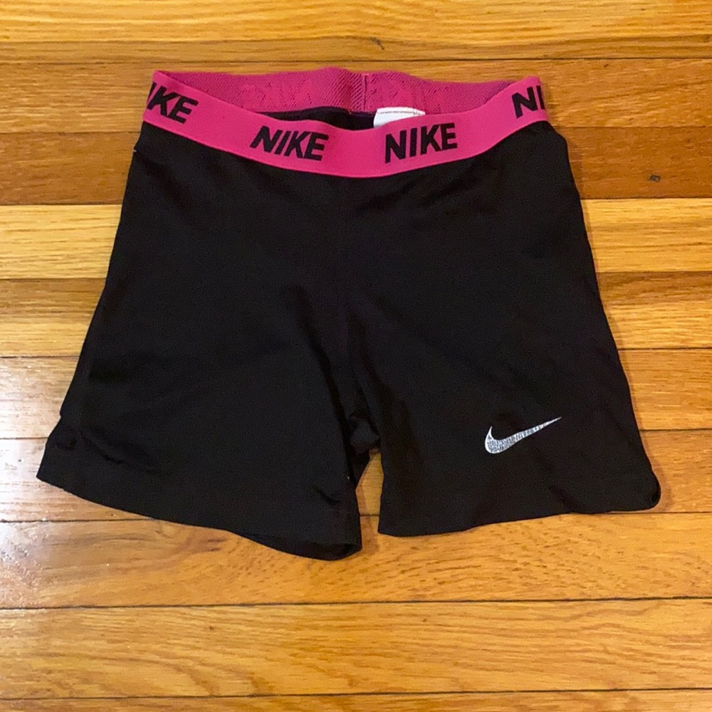 black and pink workout nike shorts